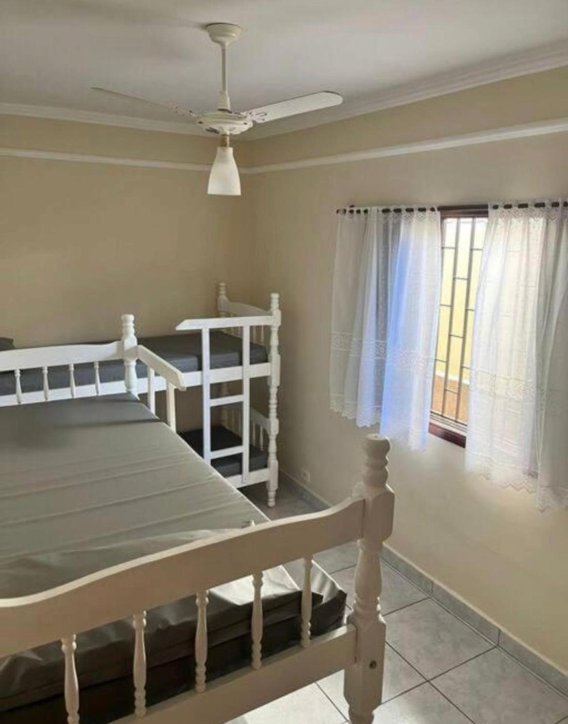 Casa Com Piscina Em Mongagua Villa Praia Grande  Exterior foto